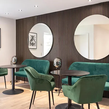 Hotell Village By Maier - Kontaktloser Check-in